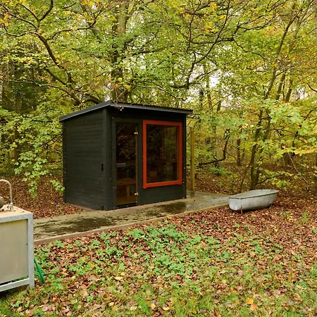 Unique And Isolated Gem Near Arreso With Sauna 度假居